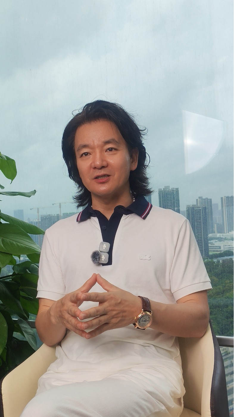 云仓酒庄 2026 | 云仓酒庄创始荆涛定义了 AI 进入实体企业经营的商业模式(图3) 云仓酒庄 2026 | 云仓酒庄创始人荆涛定义了 AI 进入实体企业经营的商业模式(图3)